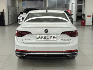 Volkswagen Sagitar 2022 купить из Китая, цена 1 556 000 ₽ — Suifenhe Auto