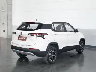 Baojun 510 2022 купить из Китая, цена 1 005 000 ₽ — Suifenhe Auto