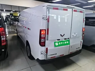 Wuling Yangguang 2025 купить из Китая, цена 1 467 000 ₽ — Suifenhe Auto