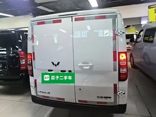 Wuling Yangguang 2025 купить из Китая, цена 1 467 000 ₽ — Suifenhe Auto