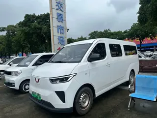 Wuling Yangguang 2025 купить из Китая, цена 1 474 000 ₽ — Suifenhe Auto