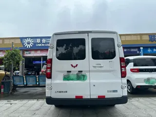 Wuling Yangguang 2025 купить из Китая, цена 1 474 000 ₽ — Suifenhe Auto