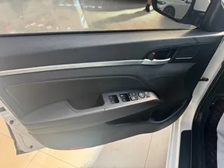 Hyundai Elantra 2020 купить из Китая, цена 1 422 000 ₽ — Suifenhe Auto
