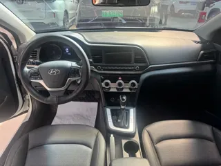 Hyundai Elantra 2020 купить из Китая, цена 1 422 000 ₽ — Suifenhe Auto