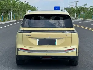 Aion Y 2022 купить из Китая, цена 3 283 000 ₽ — Suifenhe Auto