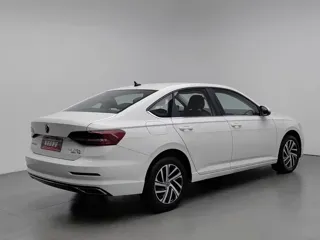 Volkswagen Lavida 2022 купить из Китая, цена 1 264 000 ₽ — Suifenhe Auto