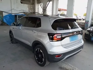 Volkswagen Tacqua 2021 купить из Китая, цена 1 517 000 ₽ — Suifenhe Auto