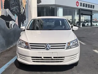 Volkswagen Santana 2020 купить из Китая, цена 1 151 000 ₽ — Suifenhe Auto