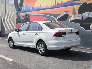 Volkswagen Santana 2020 купить из Китая, цена 1 151 000 ₽ — Suifenhe Auto