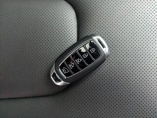 Hyundai Custo 2025 купить из Китая, цена 3 602 000 ₽ — Suifenhe Auto