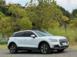 Audi Q2L 2020 купить из Китая, цена 1 458 000 ₽ — Suifenhe Auto