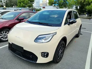 Aion UT 2026 купить из Китая, цена 1 648 000 ₽ — Suifenhe Auto