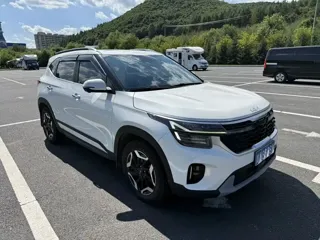 Kia Seltos 2023 купить из Китая, цена 2 083 000 ₽ — Suifenhe Auto