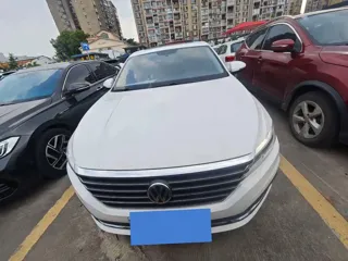 Volkswagen Lavida 2018 купить из Китая, цена 1 279 000 ₽ — Suifenhe Auto
