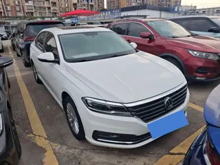 Volkswagen Lavida 2018 купить из Китая, цена 1 279 000 ₽ — Suifenhe Auto