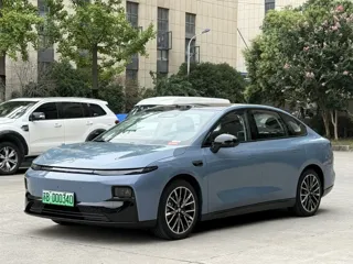Leapmotor B01 2025 купить из Китая, цена 2 987 000 ₽ — Suifenhe Auto