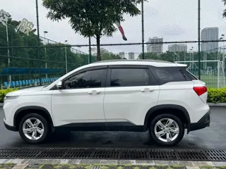 Baojun 530 2019 купить из Китая, цена 1 095 000 ₽ — Suifenhe Auto