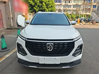 Baojun 530 2020 купить из Китая, цена 1 186 000 ₽ — Suifenhe Auto