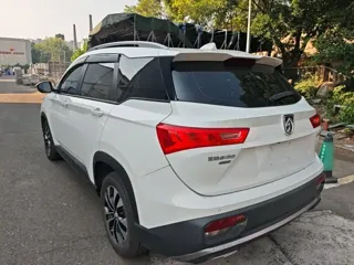Baojun 530 2020 купить из Китая, цена 1 186 000 ₽ — Suifenhe Auto
