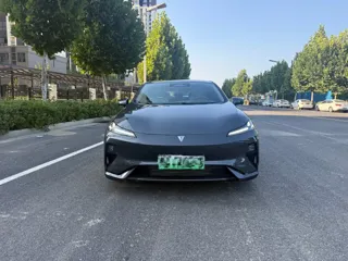 Deepal L07 2025 купить из Китая, цена 2 987 000 ₽ — Suifenhe Auto