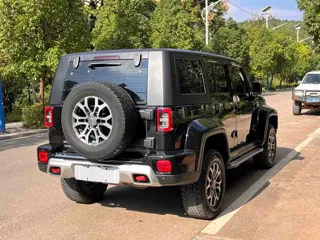 Beijing Off-Road BJ40 2024 купить из Китая, цена 3 135 000 ₽ — Suifenhe Auto