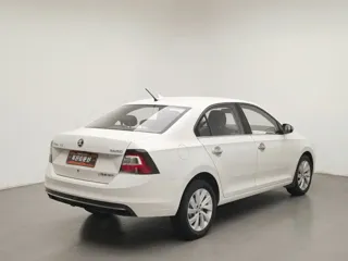 Skoda Rapid 2018 купить из Китая, цена 1 136 000 ₽ — Suifenhe Auto