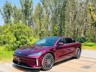 Chery Fengyun A9L 2025 купить из Китая, цена 3 778 000 ₽ — Suifenhe Auto