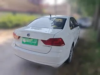 Volkswagen Santana 2021 купить из Китая, цена 1 231 000 ₽ — Suifenhe Auto