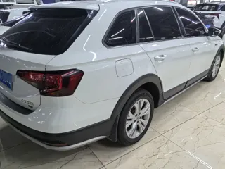 Volkswagen C-TREK 2019 купить из Китая, цена 1 390 000 ₽ — Suifenhe Auto