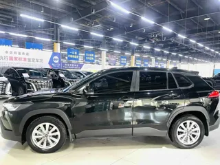 Toyota Corolla Cross 2024 купить из Китая, цена 2 946 000 ₽ — Suifenhe Auto