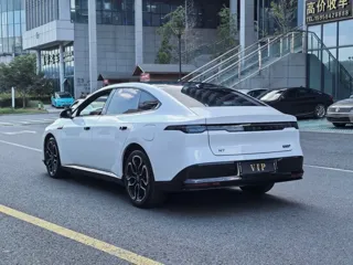 Nissan N7 2025 купить из Китая, цена 3 259 000 ₽ — Suifenhe Auto