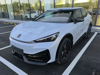 Volkswagen Yuzhong 06 2025 купить из Китая, цена 3 471 000 ₽ — Suifenhe Auto