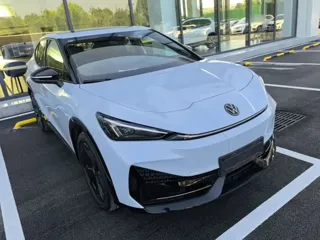 Volkswagen Yuzhong 06 2025 купить из Китая, цена 3 471 000 ₽ — Suifenhe Auto