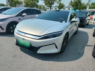 BYD Han L 2025