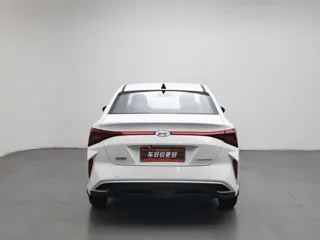 Hyundai Verna 2021 купить из Китая, цена 1 147 000 ₽ — Suifenhe Auto