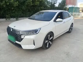 Venucia D60 2024 купить из Китая, цена 1 388 000 ₽ — Suifenhe Auto