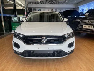 Volkswagen T-ROC 2022 купить из Китая, цена 1 845 000 ₽ — Suifenhe Auto