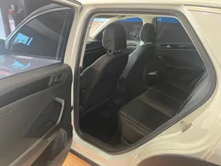 Volkswagen T-ROC 2022 купить из Китая, цена 1 845 000 ₽ — Suifenhe Auto
