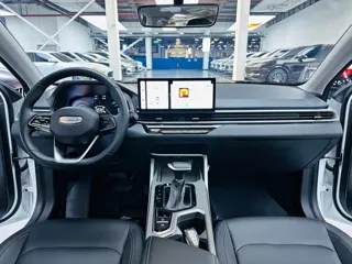 Geely Emgrand 2025 купить из Китая, цена 1 556 000 ₽ — Suifenhe Auto