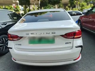 BAIC EU5 2022 купить из Китая, цена 1 370 000 ₽ — Suifenhe Auto