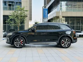 Audi Q5L 2024 купить из Китая, цена 5 156 000 ₽ — Suifenhe Auto