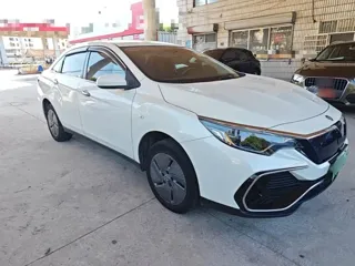 Venucia D60EV 2023 купить из Китая, цена 1 316 000 ₽ — Suifenhe Auto