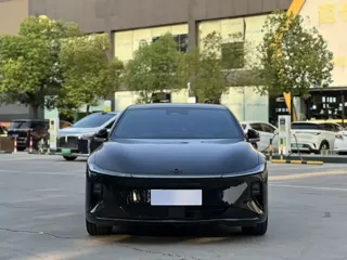 Changan Qiyuan A07 2024 купить из Китая, цена 3 132 000 ₽ — Suifenhe Auto