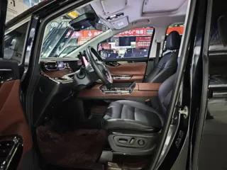 GAC Trumpchi E8 2024 купить из Китая, цена 4 228 000 ₽ — Suifenhe Auto
