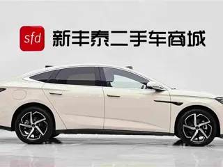 BYD 07 DM-i 2025 купить из Китая, цена 4 134 000 ₽ — Suifenhe Auto