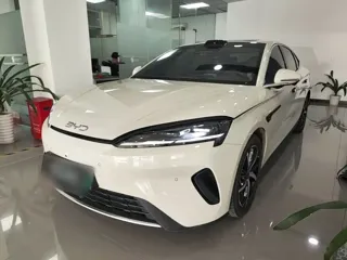 BYD 07 DM-i 2025