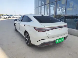 BYD 07 DM-i 2025 купить из Китая, цена 4 350 000 ₽ — Suifenhe Auto
