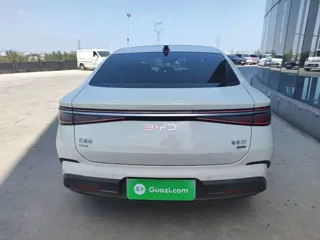 BYD 07 DM-i 2025 купить из Китая, цена 4 350 000 ₽ — Suifenhe Auto