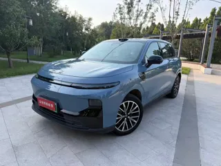 Leapmotor B10 2025 купить из Китая, цена 3 023 000 ₽ — Suifenhe Auto