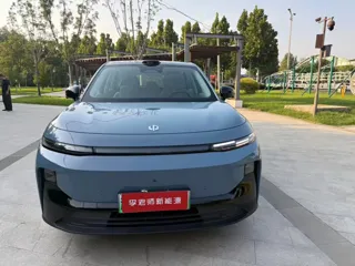Leapmotor B10 2025 купить из Китая, цена 3 023 000 ₽ — Suifenhe Auto